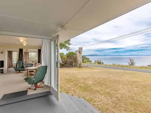 50 Rawhira Road, Lake Taupo (East)