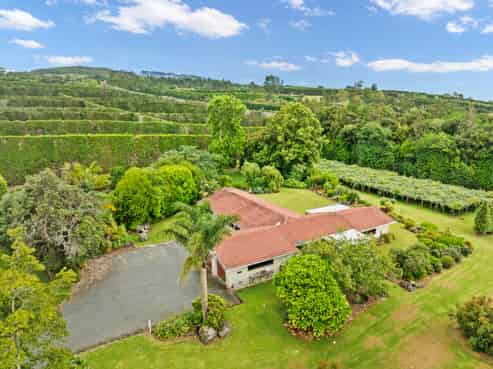 1614 State Highway 14, Maungatapere
