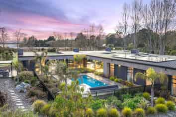 196 Westdale Road, REDWOOD VALLEY