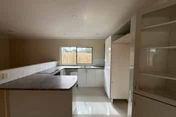 3 Broadhurst Place, Flat Bush