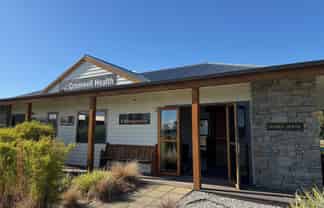 Prime location - Modern offices and parking