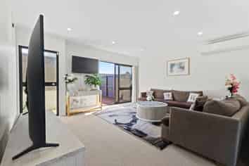 2/30 Kindergarten Drive, Conifer Grove