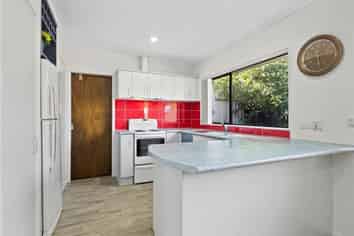 2/30 Kindergarten Drive, Conifer Grove