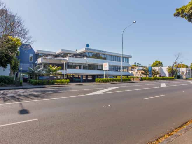 Premium Full Floor Office - Newmarket