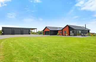 1506 Egmont Road, Egmont Village