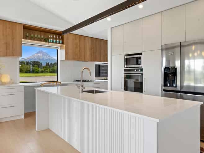 1506 Egmont Road, Egmont Village