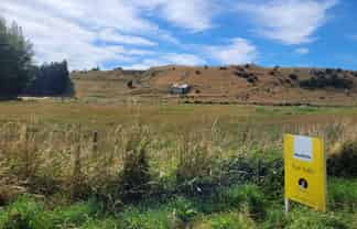 110 Avon Road, Centre Bush