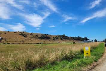 110 Avon Road, Centre Bush