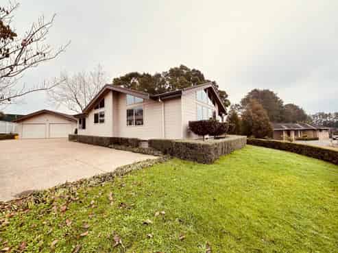 12 Mahoe Glade, Patumahoe