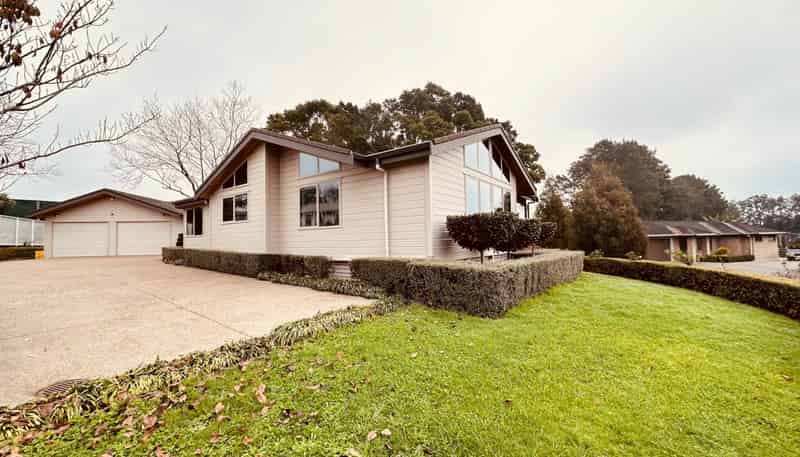 12 Mahoe Glade, Patumahoe