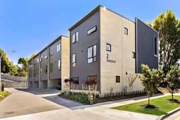 8/2 Tahuhu Road, Mount Wellington