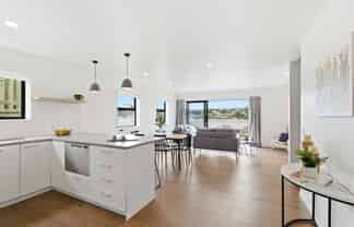 11/104 Maupuia Road, Maupuia