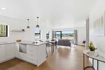 11/104 Maupuia Road, Maupuia