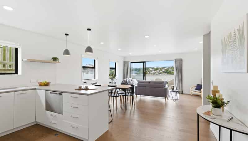 11/104 Maupuia Road, Maupuia
