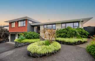 6 Resthill Crescent, Glenview