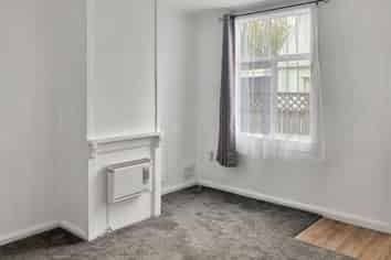 1/5 Gilmour Street, Gonville