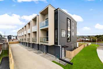 4/4 Toru Street, Te Atatu Peninsula