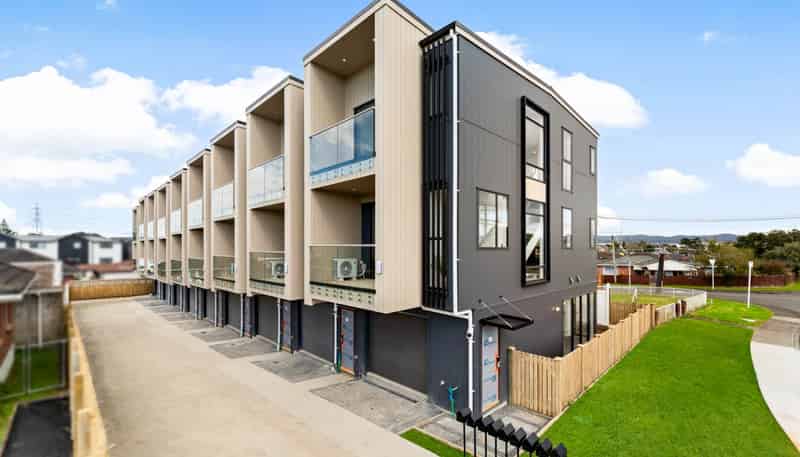 4/4 Toru Street, Te Atatu Peninsula
