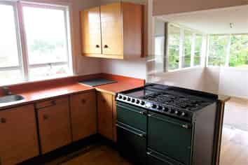 2 Boler Place, New Lynn