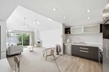 33 Cotterill Street, Addington