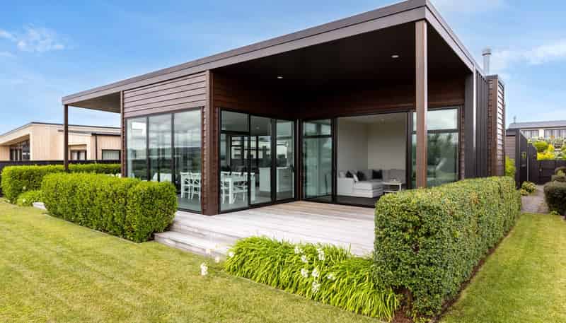 8 Kurapoto Lane, Rainbow Point