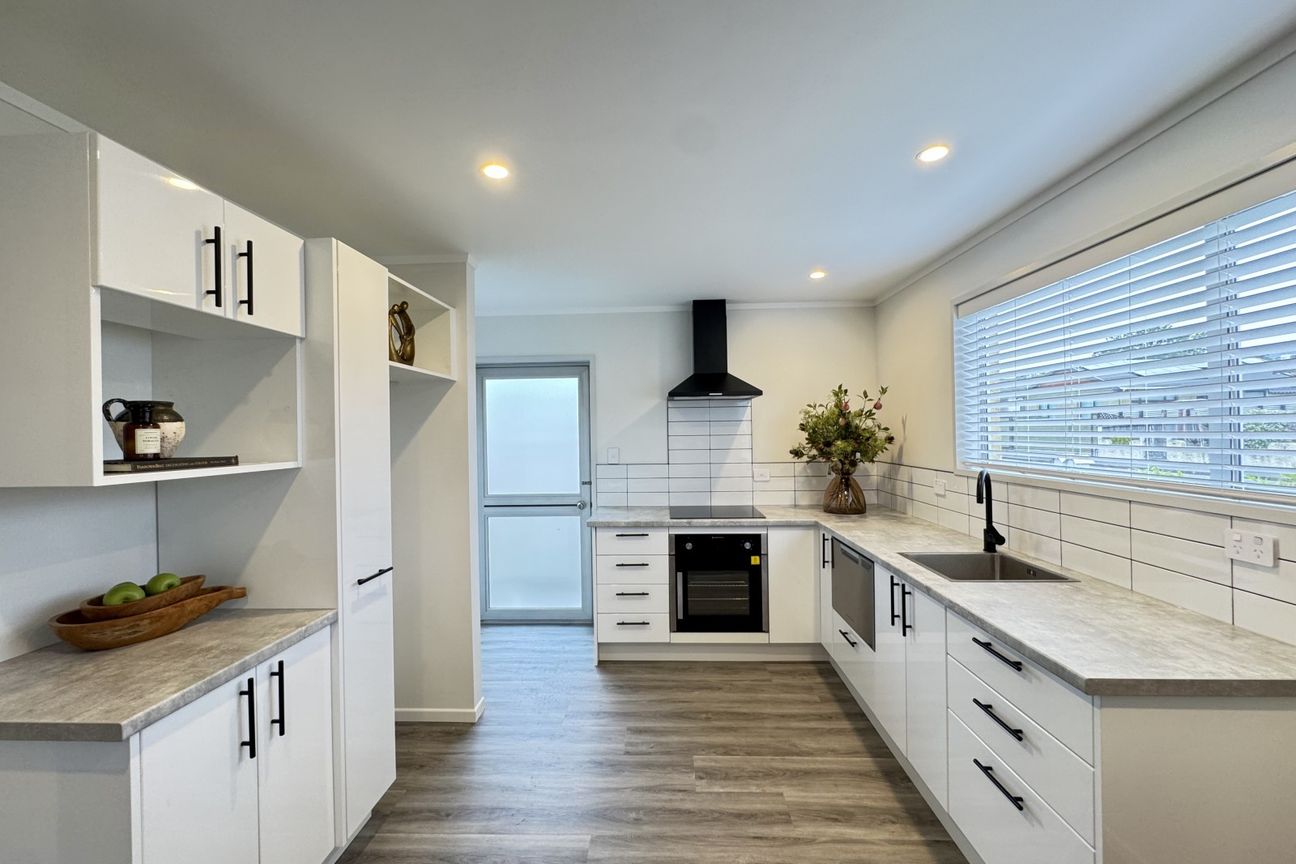 Renovated, Remodelled, Renewed - Easy Care – pohled 2