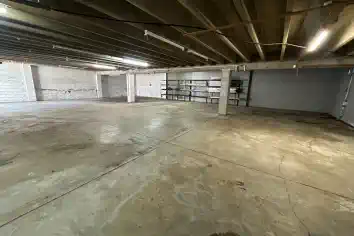 Affordable Warehouse - Functional Storage Solution