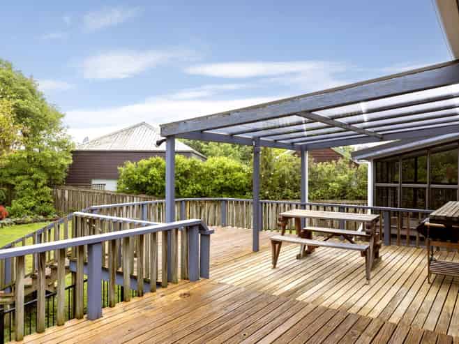 9 Bracken Row, Rangatira Park