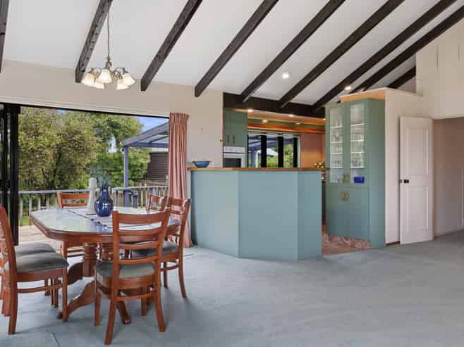 9 Bracken Row, Rangatira Park