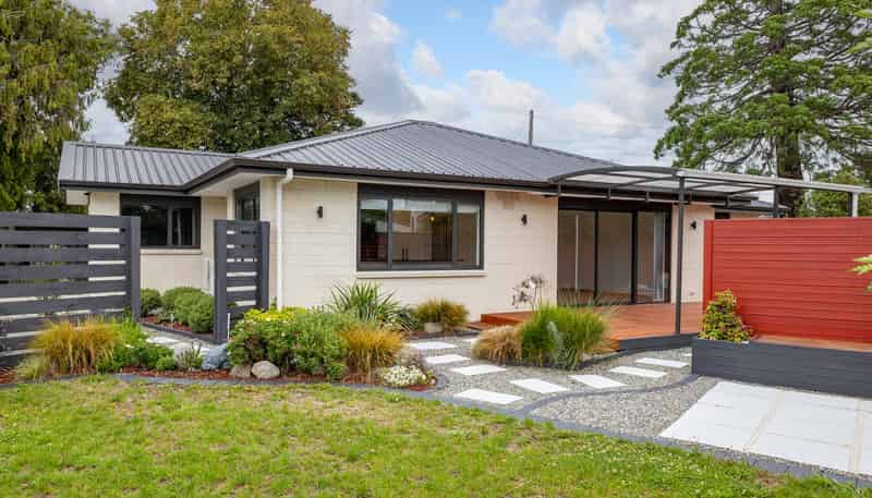 84 High Street, Solway