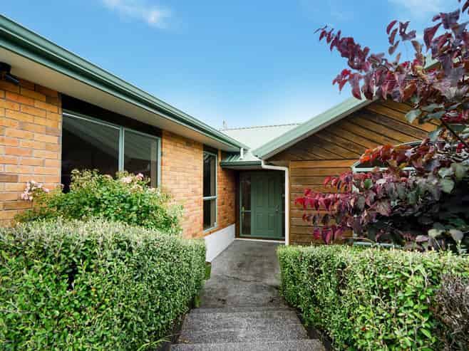 668 Redoubt Road, Flat Bush