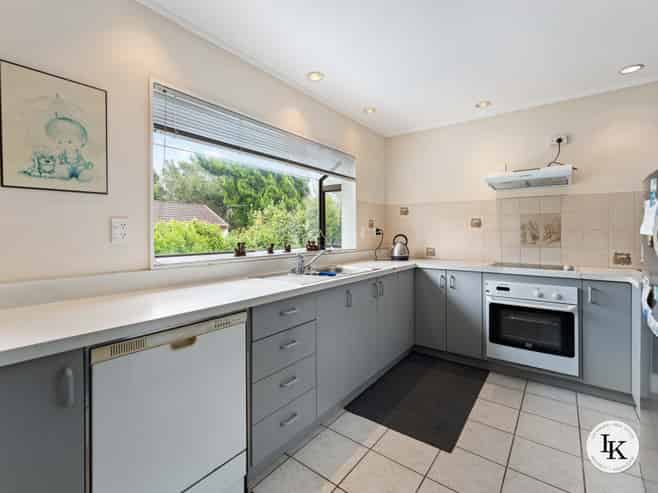 8 Carnoustie Drive, Wattle Downs