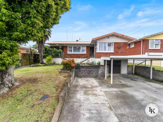10 Hollinbrigg Place, Manurewa