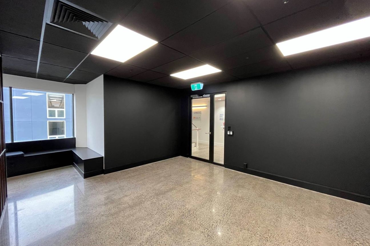 MODERN FREEMANS BAY OFFICE - Mehr