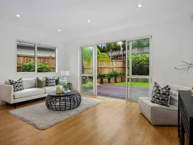 60 Huntington Park Drive, Greenhithe