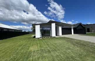 12 Sir Bob Charles Drive, Masterton