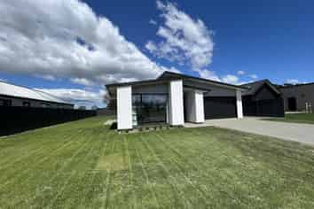 12 Sir Bob Charles Drive, Masterton