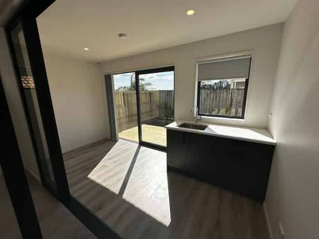 88 Birkenhead Avenue, Birkenhead