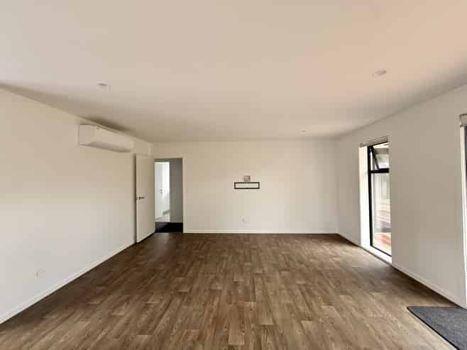 20B Tawa Street, Hilltop