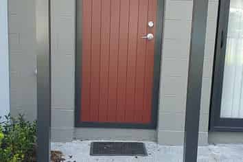 2/20 Bader Drive, Mangere