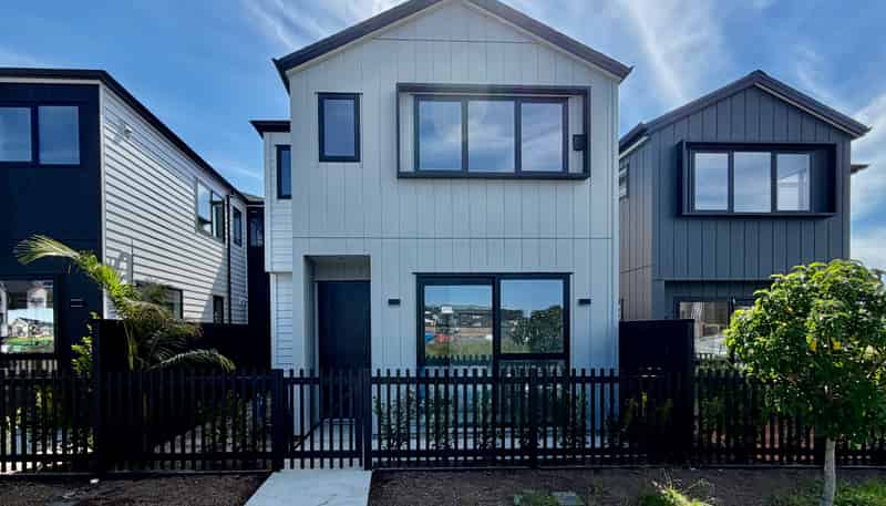 4 Honohono Avenue, Milldale