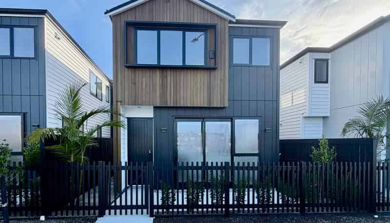 6 Honohono Avenue, Milldale
