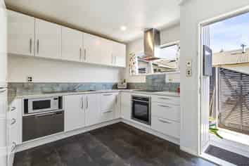 2/68 Tasman Street, The Wood