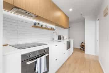 2C/118 Gladstone Road , Parnell