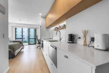 2C/118 Gladstone Road , Parnell