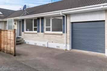 2/11 Browns Avenue, Pakuranga