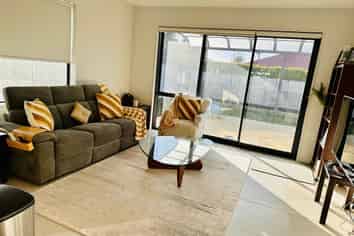 54 Waituarua Drive, Takanini