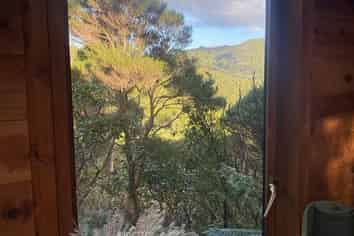 Kutir Cabin/122 Lone Kauri Road, Karekare