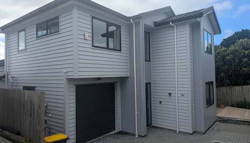 24C Tui Crescent, Manurewa