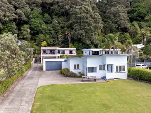 21 and 21A West End Road, Ohope